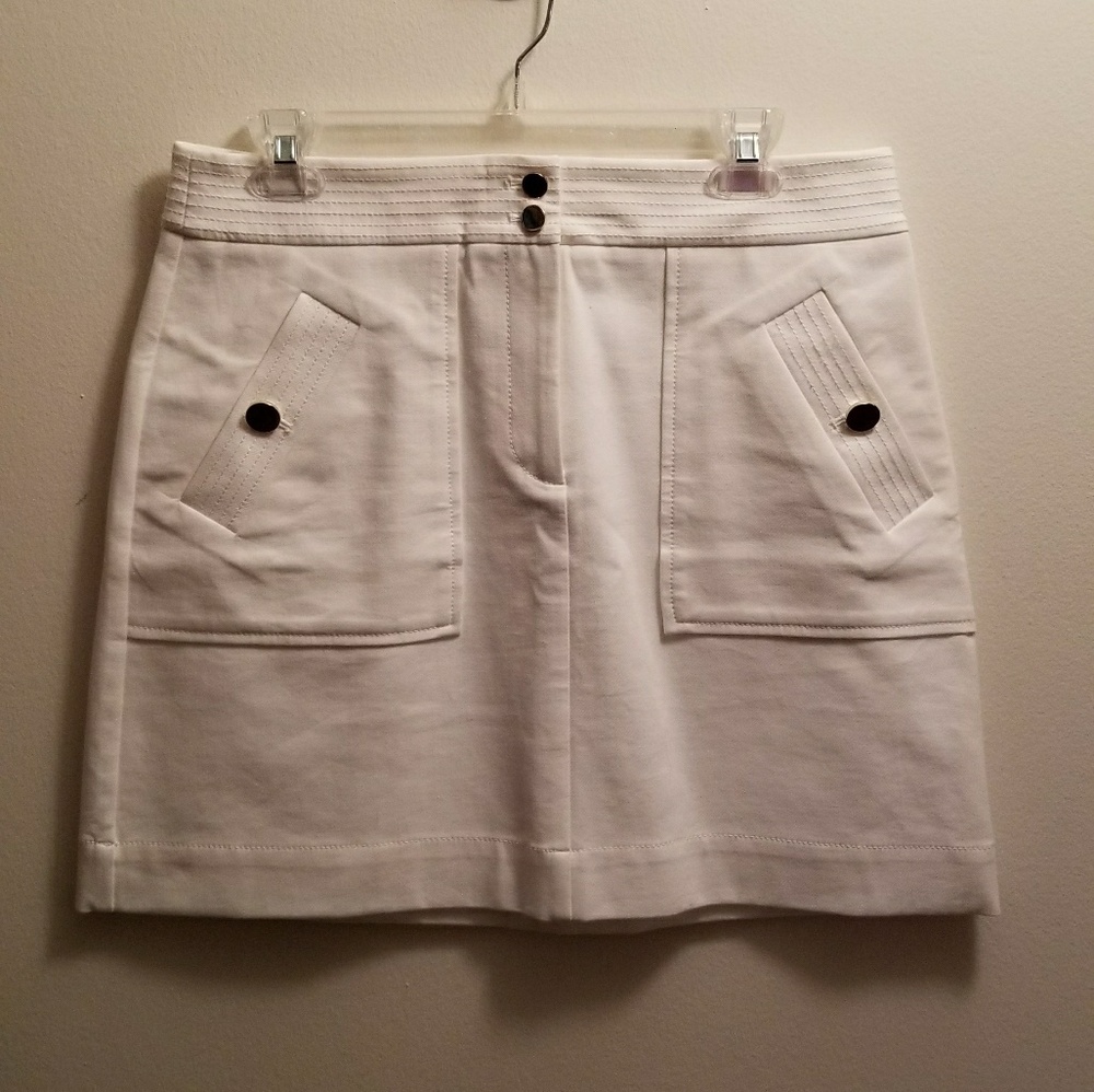 ⚪Loft white skirt